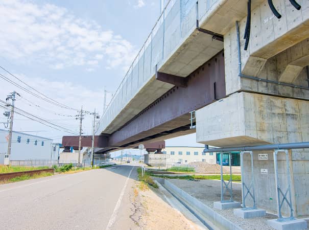 北陸新幹線　寄安架道橋（福井県福井市）