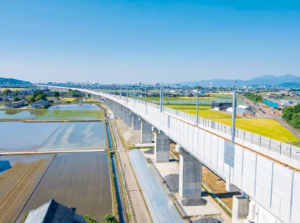 北陸新幹線　下河北高架橋（福井県福井市）